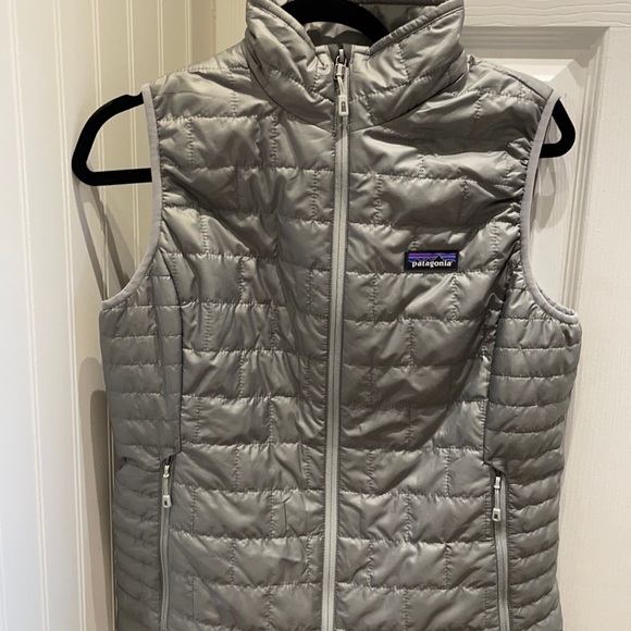 Patagonia Grey Vest - Picture 1 of 6